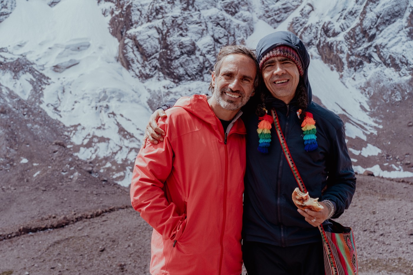 Encuentro durante una expedición de montaña